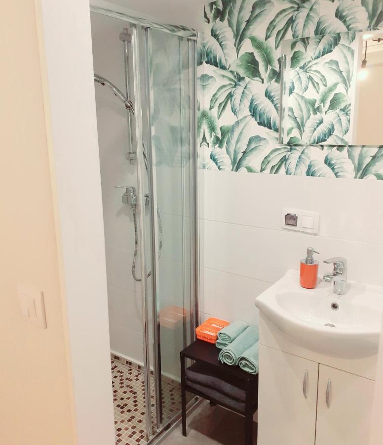 Hola Apartamenty Pomorska 65 ウッチ エクステリア 写真