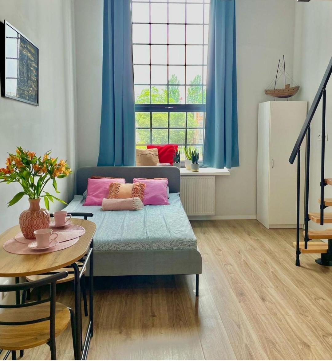 Hola Apartamenty Pomorska 65 ウッチ エクステリア 写真